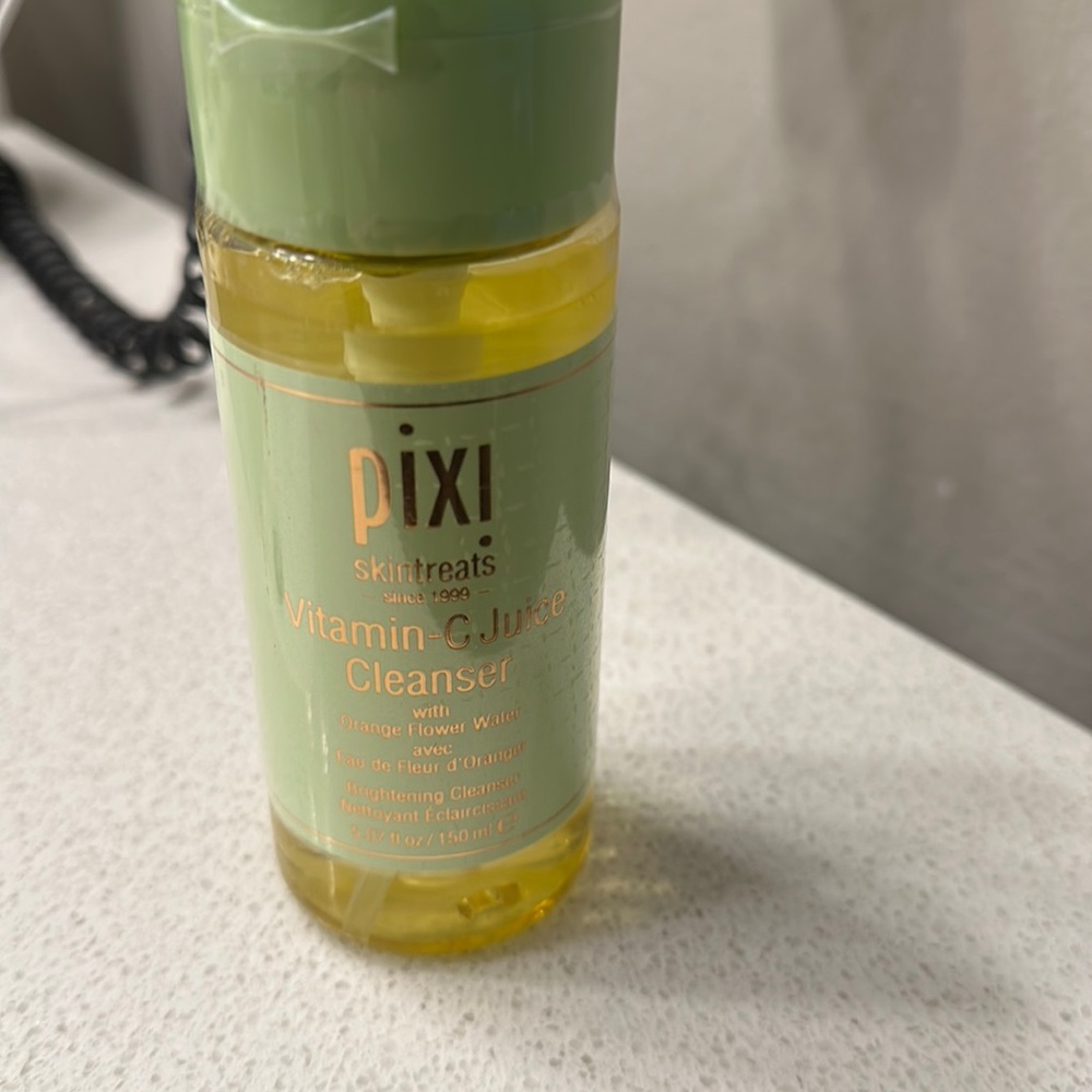 Pixi Vitamin C Juice Cleanser